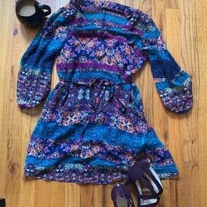 Adorable 2-layer summer dress with tie-waist